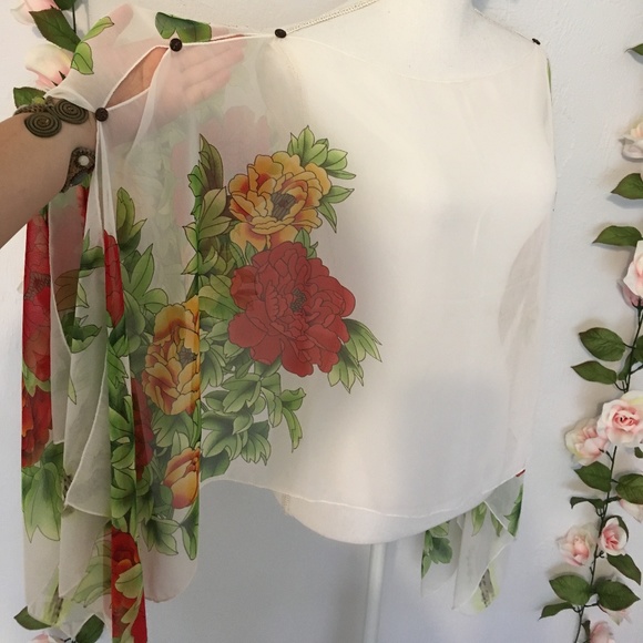 Swimsuit Poncho Cover up / Sheer Flowy Overshirt - Picture 3 of 8